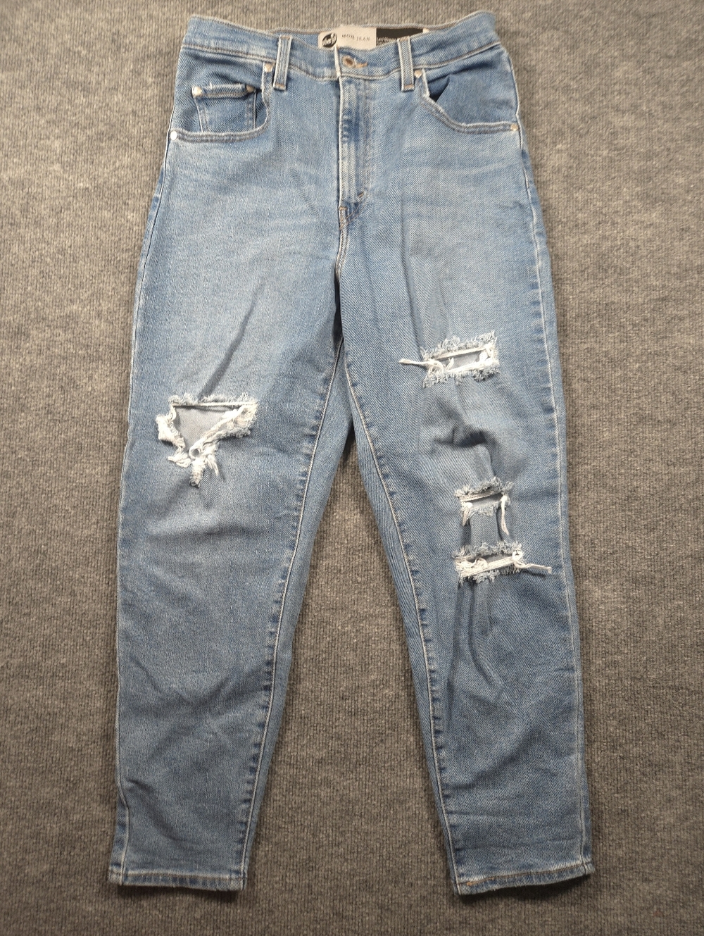 Levi's SilverTab High Waisted Distressed Mom Jeans‎ Light Wash Tapered 29x27